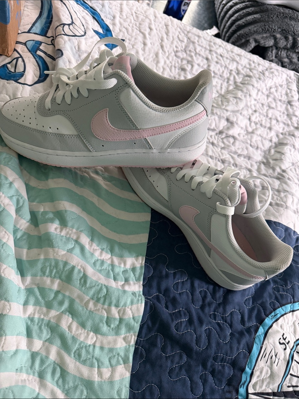 Nike women’s court vision White and Light Pink Low-Top Sneakers - Picture 2 of 6
